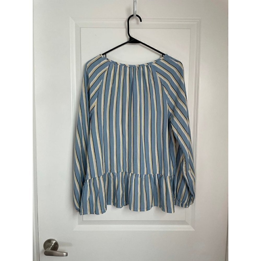 Blouse - Picture 2 of 3